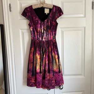 Stunning Autumn-themed dress, BNWOT, Size XXS